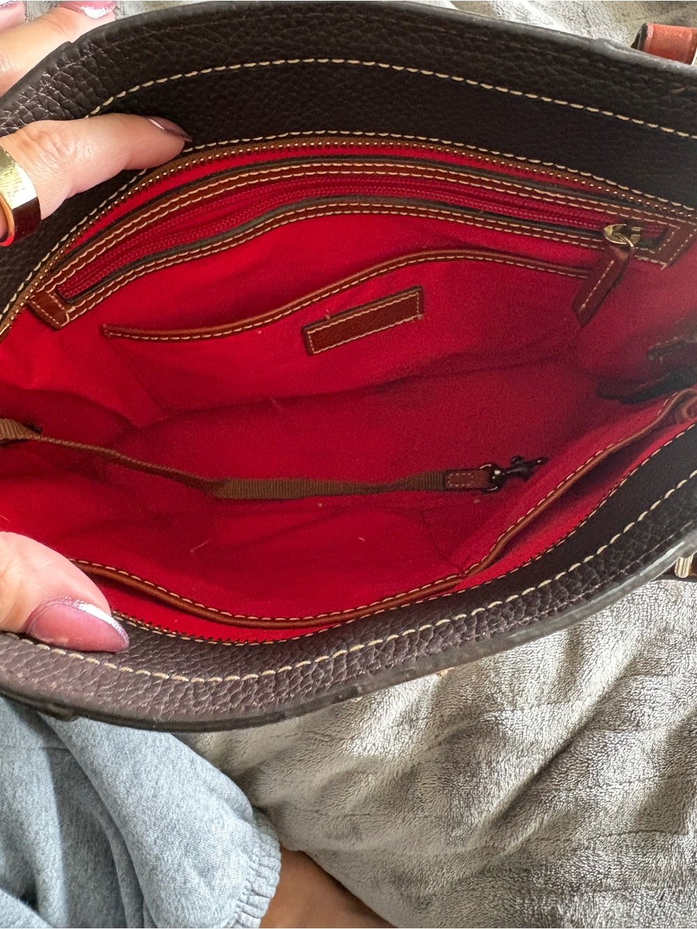 Rooney & Burke Pebble Small Lexington Tote - Picture 3 of 5